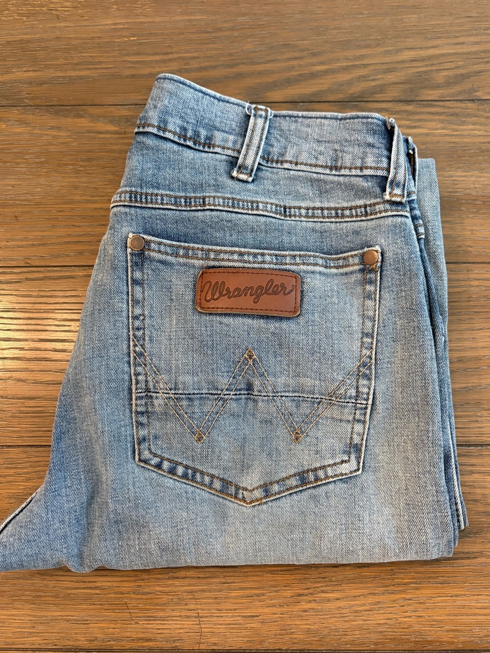 Wrangler Retro Men's Light Blue Bootcut Jeans - Classic Denim Size 30x32